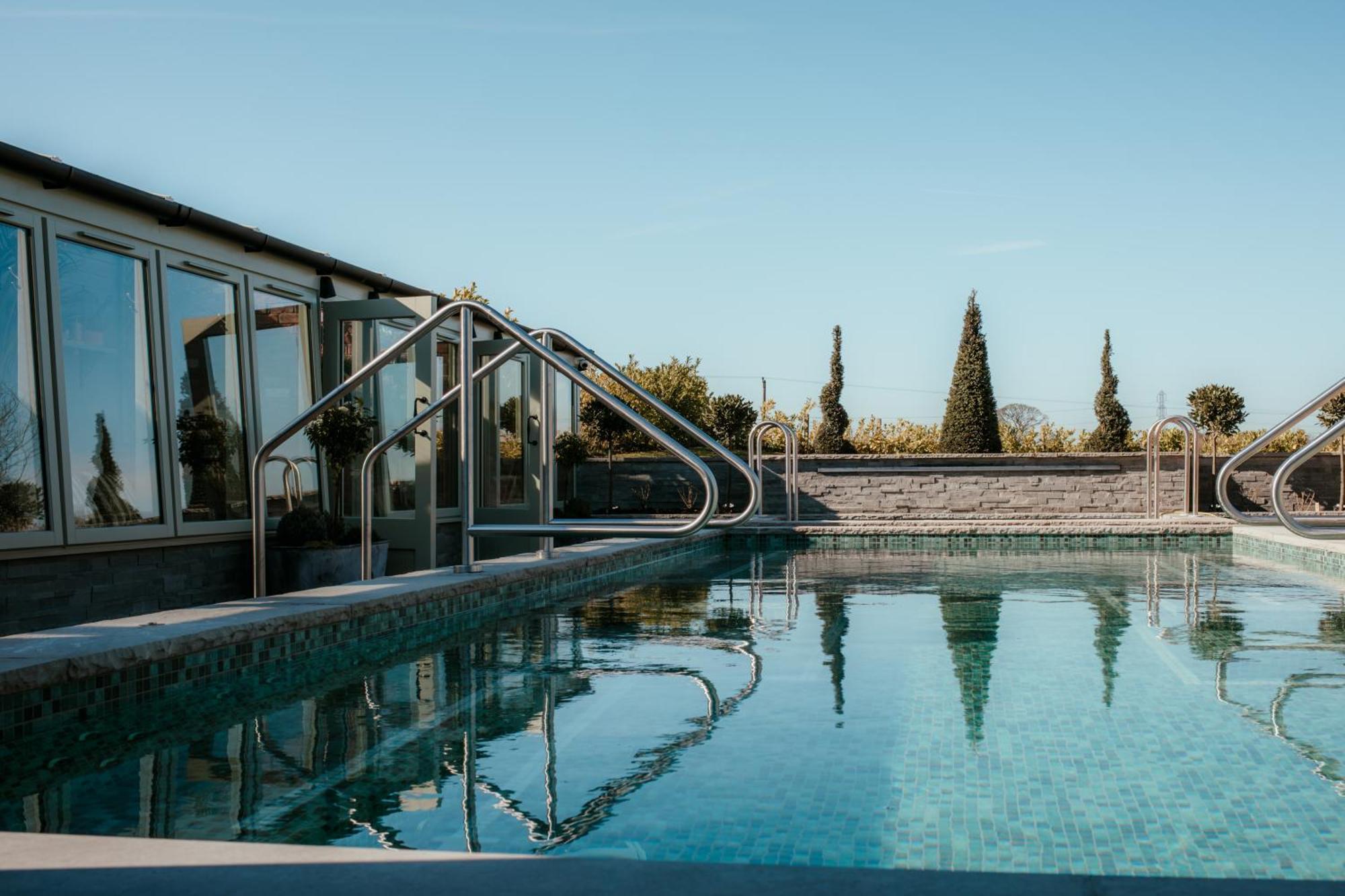Manor House Hotel & Spa, アルサガー エクステリア 写真